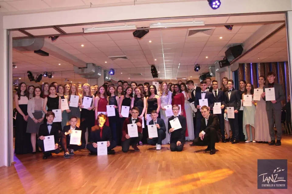 Premierenball Schüler/innen des Zeppelin-Gymnasiums Lüdenscheid