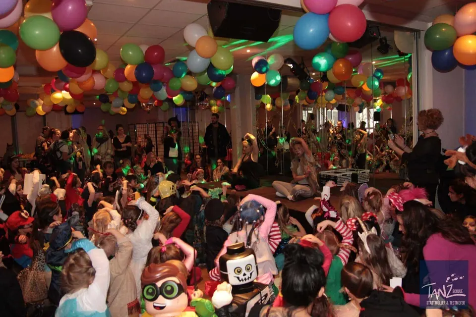 Kinderkarneval in der Tanzschule